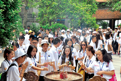 Campamento Veraniego une a jóvenes vietnamitas en el exterior y de Ciudad Ho Chi Minh